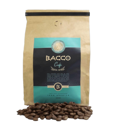 _202407112233 _ imagem-do-pacote-bacco-cafe-500g-com-graos-de-cafe-especiais-na-frente-do-pacote1-a541be5189d06b3dd616939350098381-1024-1024